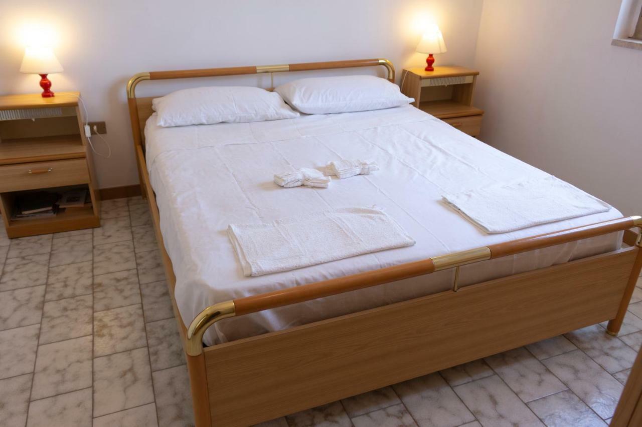 Casa Gelso Apartment ปุนตาปรอสชุตโต ภายนอก รูปภาพ